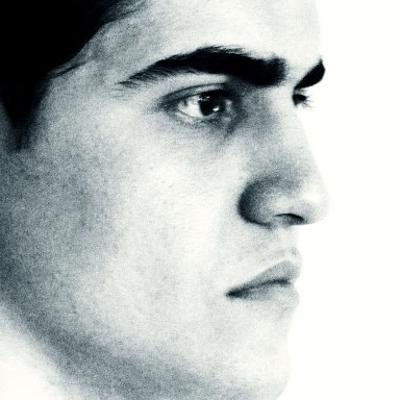 اسماعیل اسفندیاری