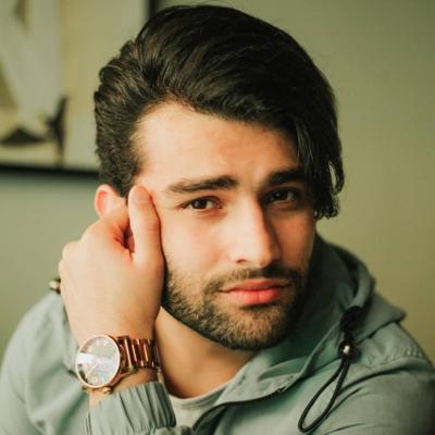 پوریا حق شنو